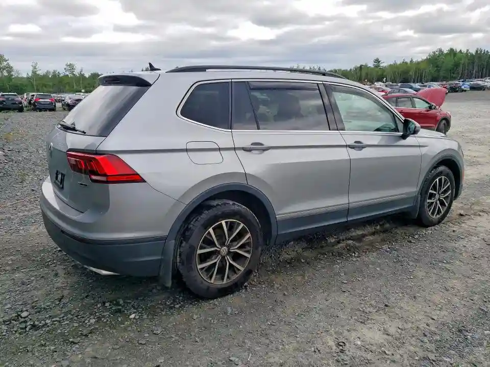 3VV2B7AXXKM173369 2019 VOLKSWAGEN TIGUAN-2