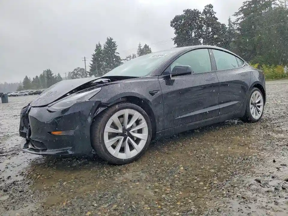 5YJ3E1EA6NF186755 2022 TESLA MODEL 3-0