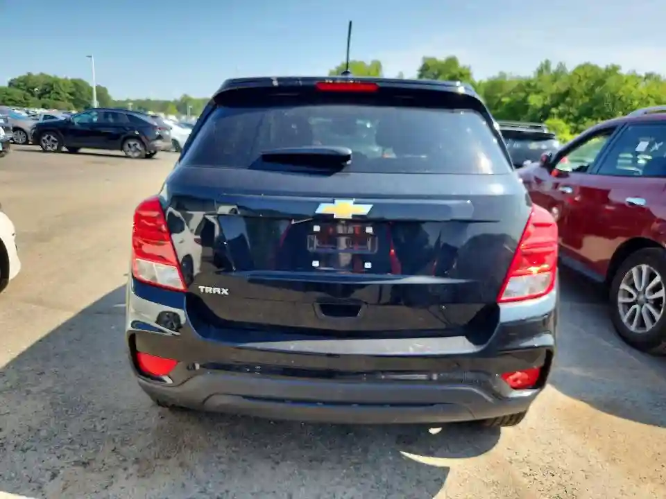 KL7CJKSB2LB087832 2020 CHEVROLET TRAX-5