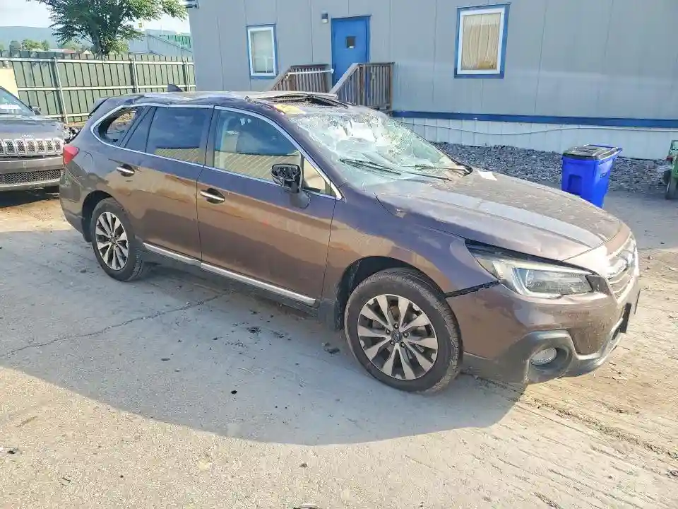 4S4BSATC1K3357425 2019 SUBARU OUTBACK-3