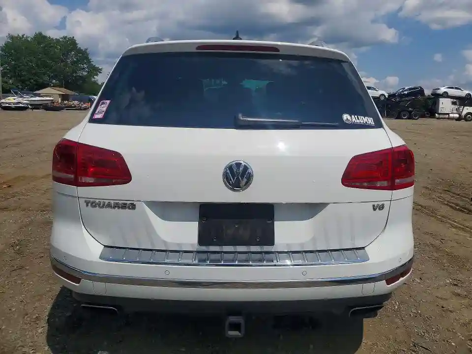 WVGRF7BP4HD004299 2017 VOLKSWAGEN TOUAREG-5
