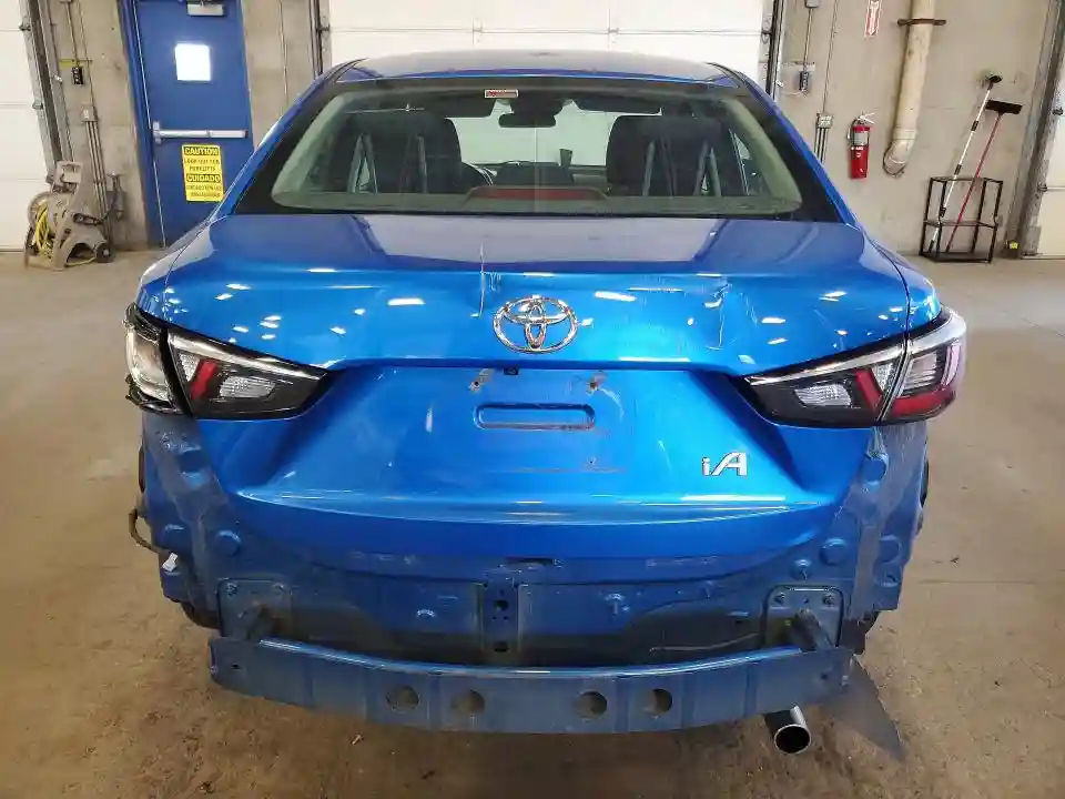 3MYDLBYV7HY162375 2017 TOYOTA YARIS-5