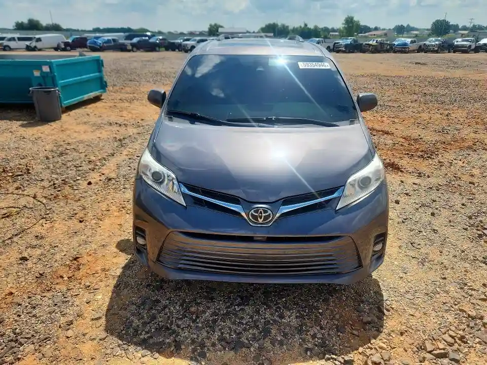 5TDYZ3DCXJS925169 2018 TOYOTA SIENNA-4