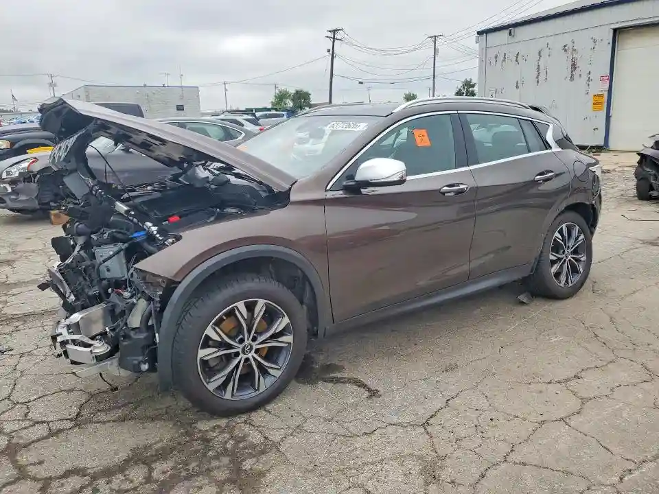 SJKCH5CR4HA034524 2017 INFINITI QX30-0