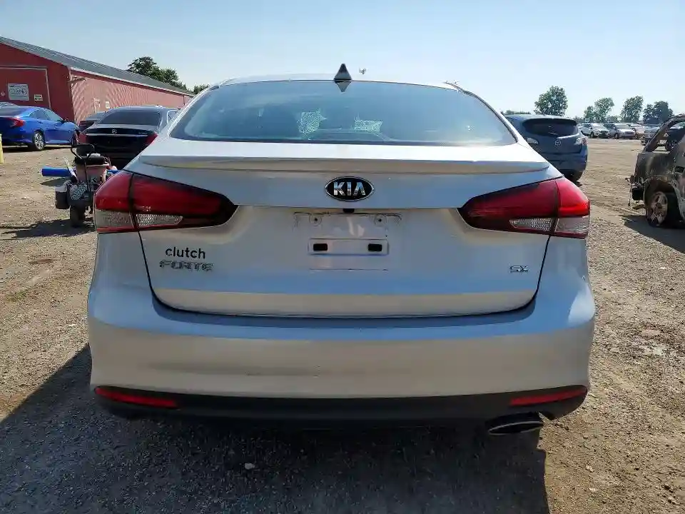 3KPFN4A82HE006473 2017 KIA FORTE-5