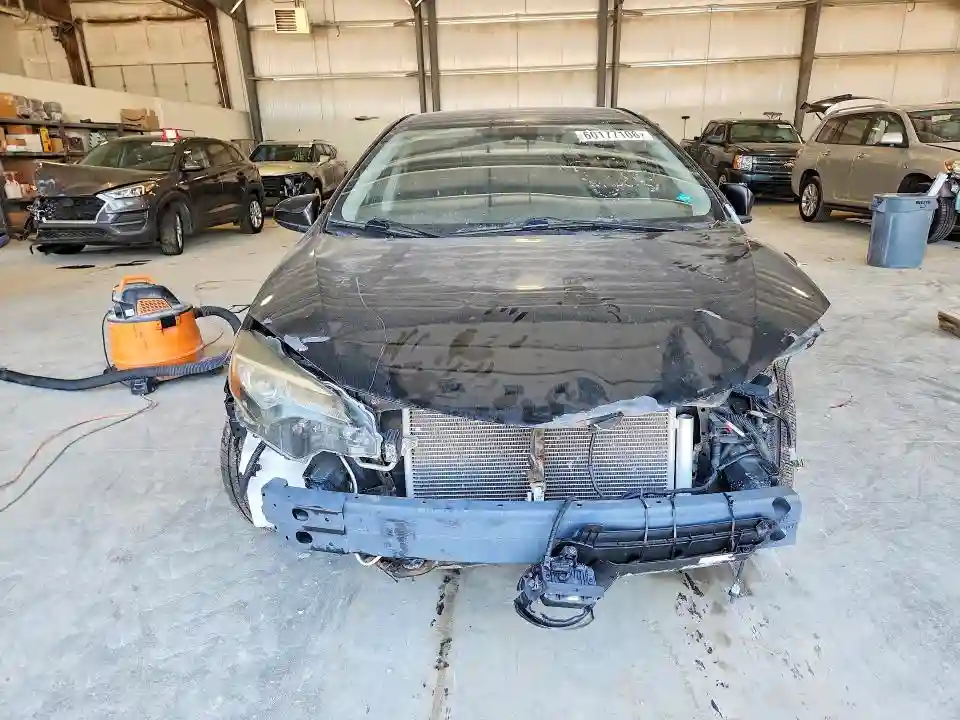 5YFBURHE5KP863824 2019 TOYOTA COROLLA-4