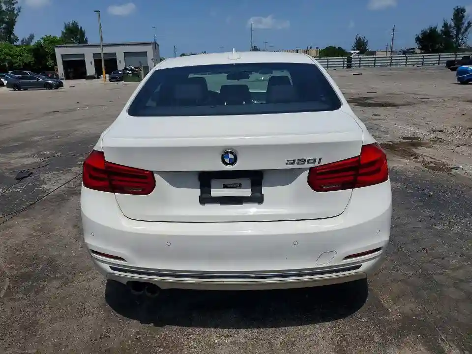 WBA8B9C37HK885981 2017 BMW 3 SERIES-5