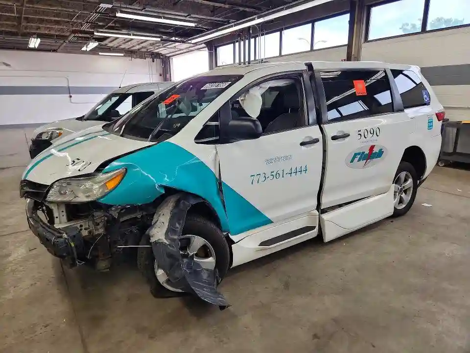 5TDZZ3DC3LS036785 2020 TOYOTA SIENNA-0