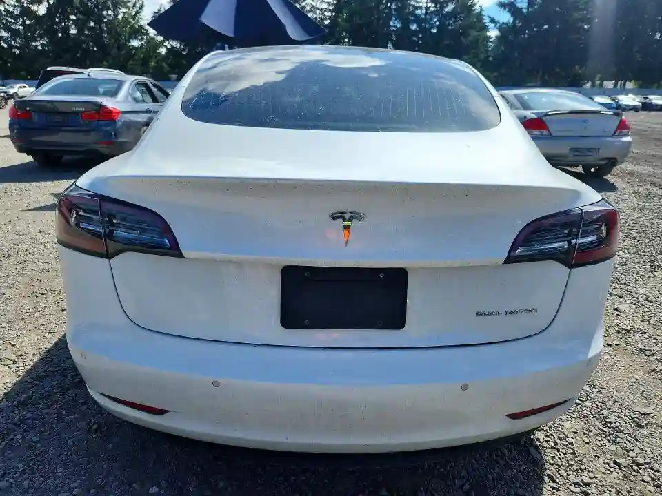 5YJ3E1EB4KF454223 2019 TESLA MODEL 3-5