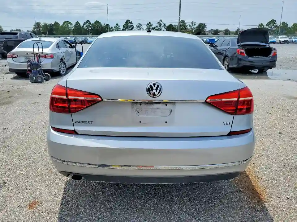 1VWAT7A30GC053462 2016 VOLKSWAGEN PASSAT-5