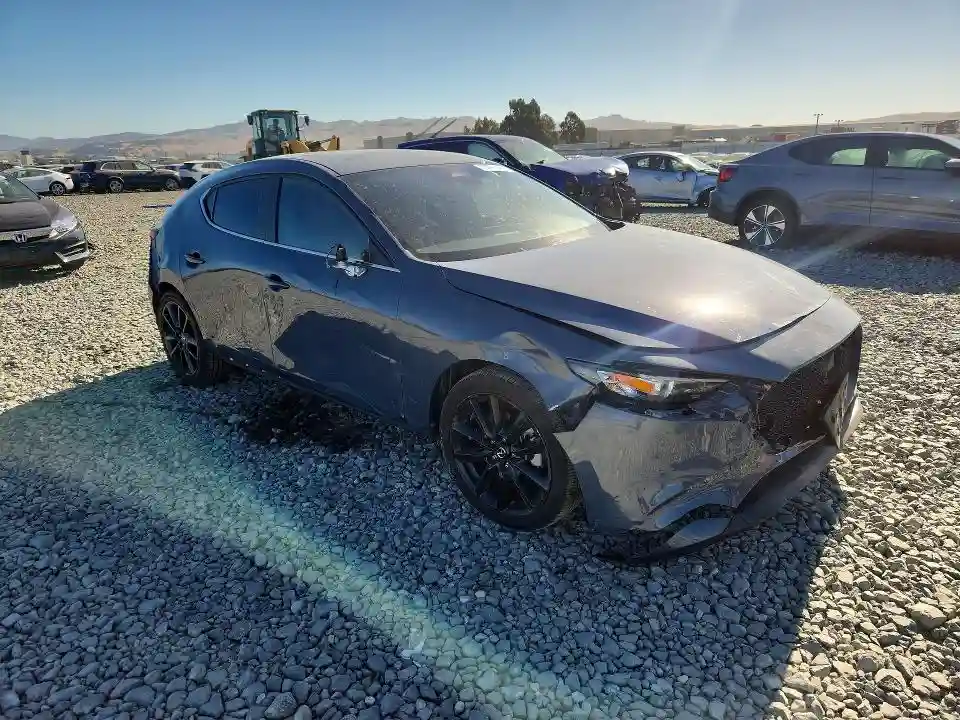 JM1BPBLM2S1777646 2025 MAZDA 3-3