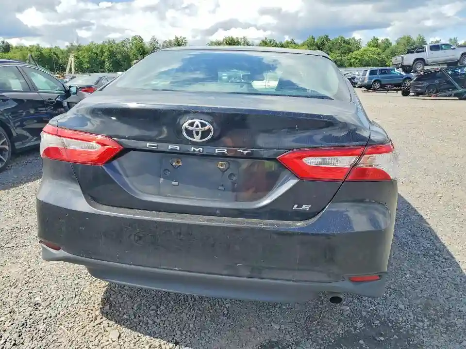 4T1B11HK4JU070429 2018 TOYOTA CAMRY-5