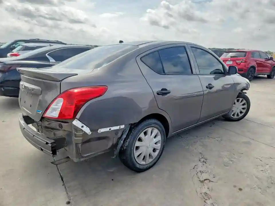 3N1CN7AP5FL859764 2015 NISSAN VERSA-2