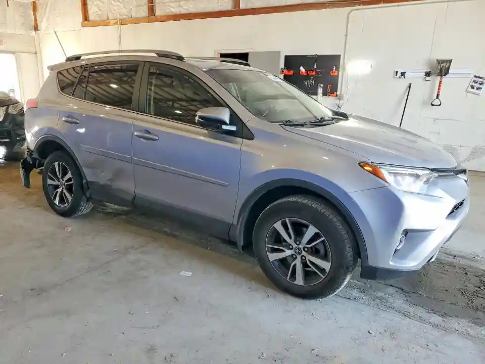 JTMWFREVXJJ194968 2018 TOYOTA RAV4-3