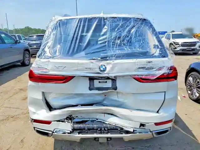 5UXCW2C07M9E24720 2021 BMW X7-5