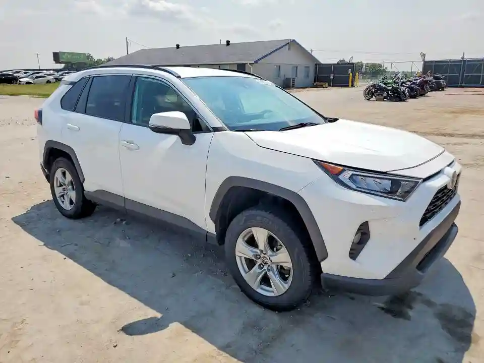 2T3W1RFV1MC125543 2021 TOYOTA RAV4-3