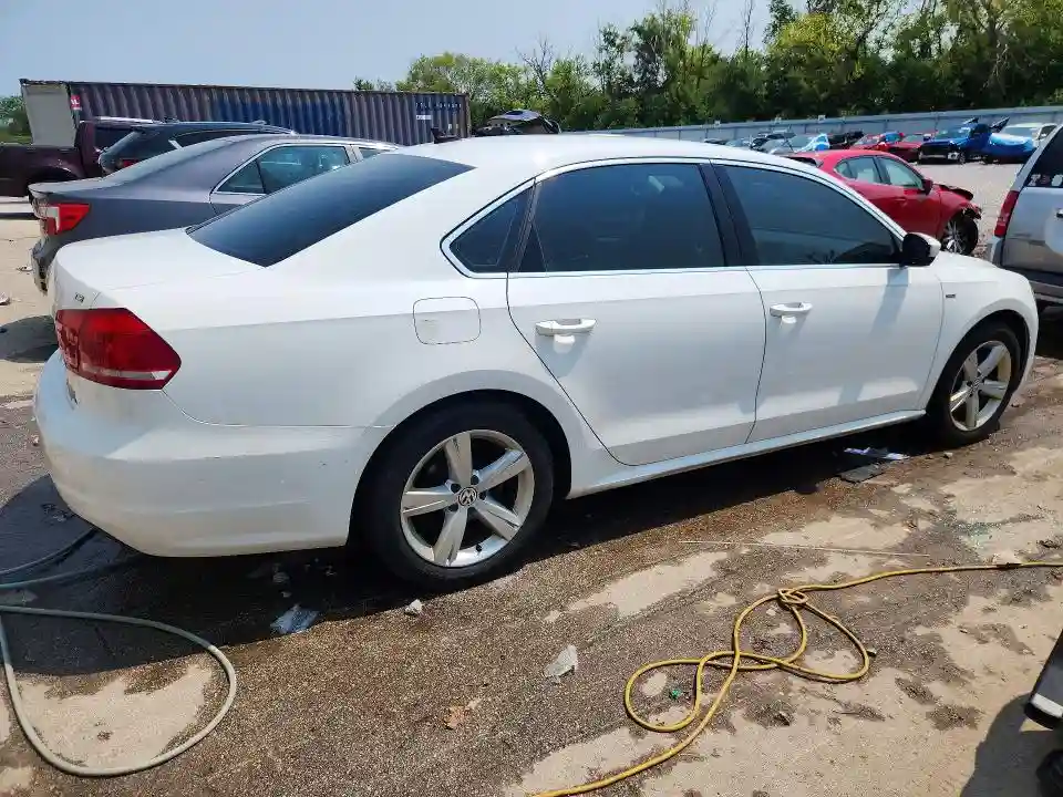 1VWAS7A36FC111737 2015 VOLKSWAGEN PASSAT-2