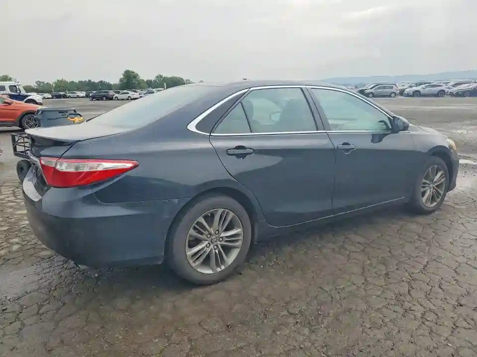 4T1BF1FK0HU408228 2017 TOYOTA CAMRY-2