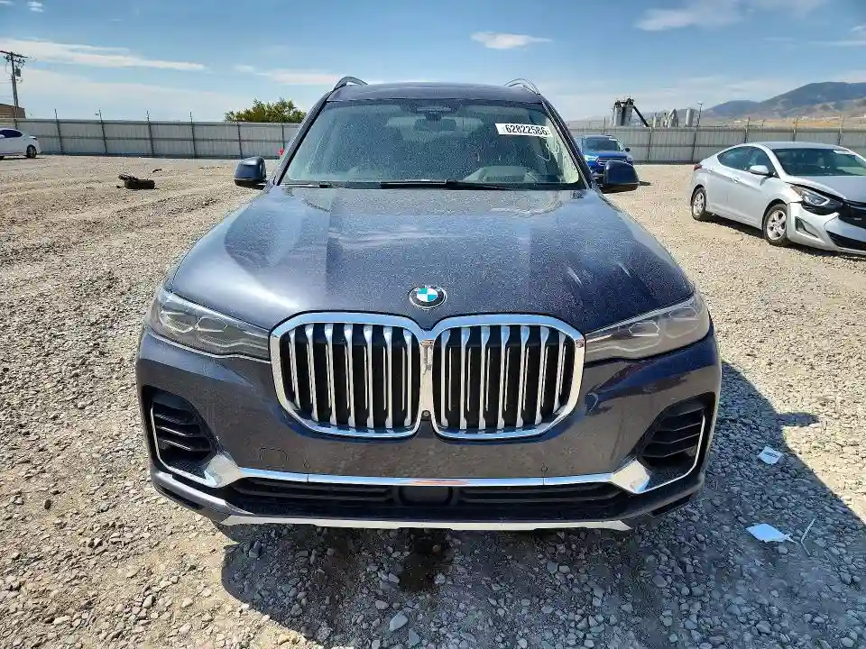 5UXCX4C53KLS35998 2019 BMW X7-4