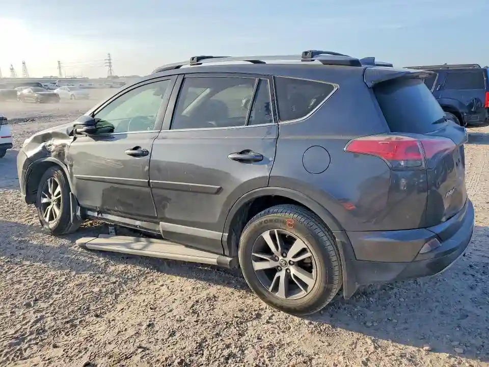 JTMRFREV5JD247894 2018 TOYOTA RAV4-1