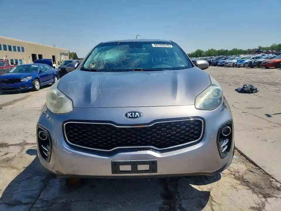 KNDPMCAC6J7325578 2018 KIA SPORTAGE-4