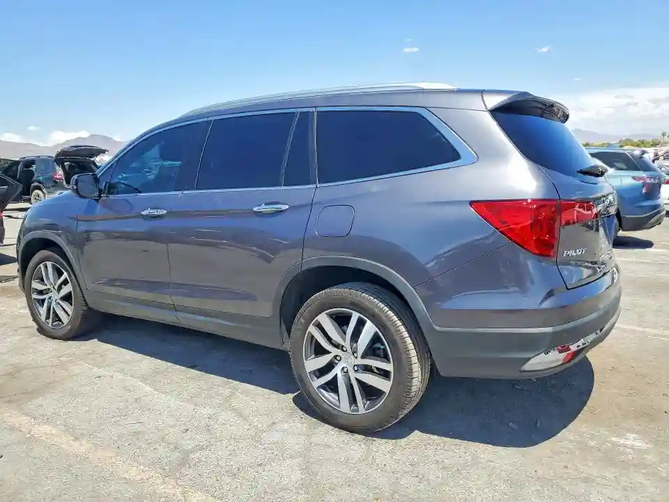 5FNYF6H96JB051772 2018 HONDA PILOT-1
