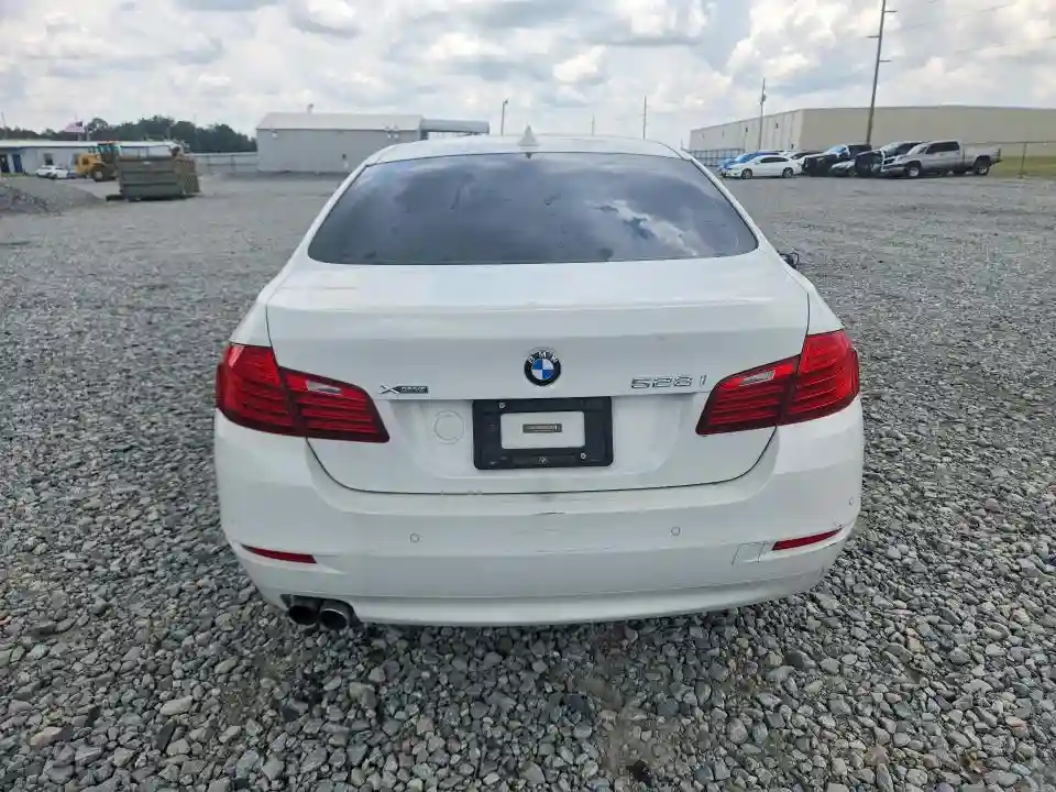 WBA5A7C51FD628618 2015 BMW 5 SERIES-5