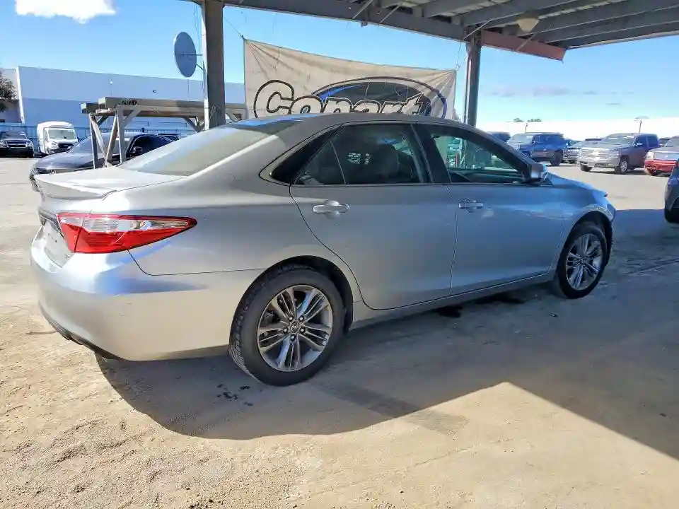 4T1BF1FK0GU611182 2016 TOYOTA CAMRY-2