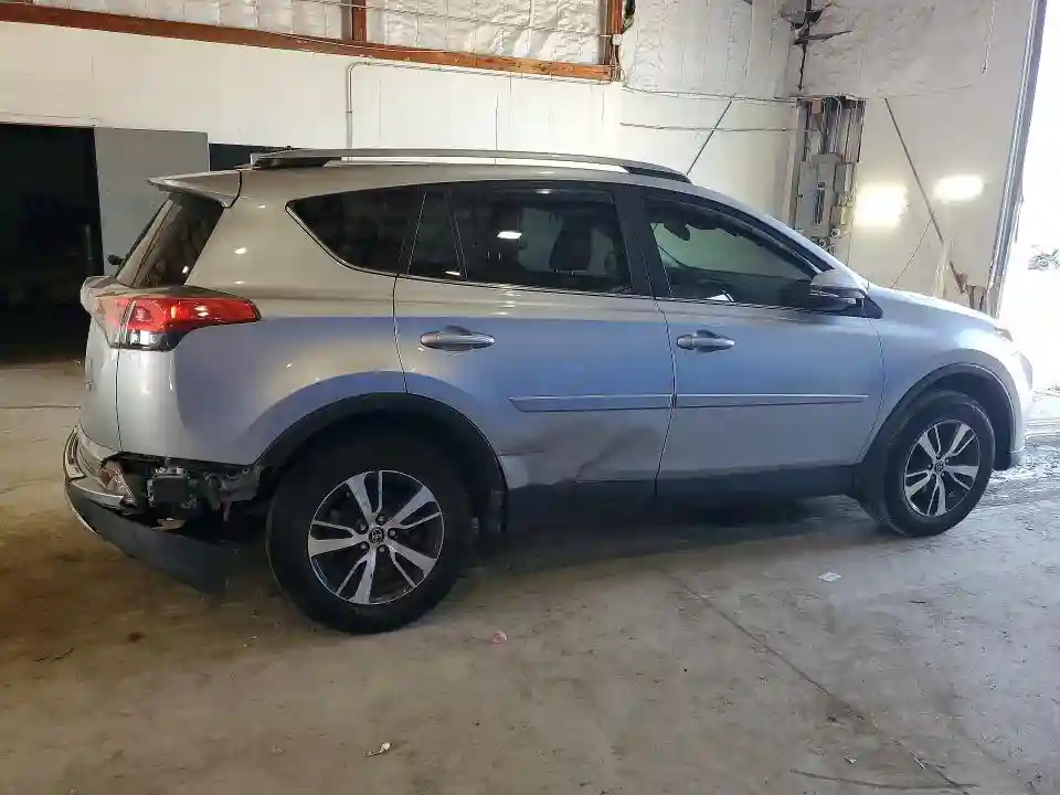 JTMWFREVXJJ194968 2018 TOYOTA RAV4-2