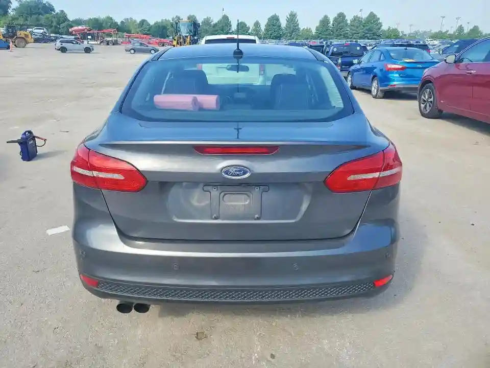 1FADP3H2XJL303135 2018 FORD FOCUS SEL-5