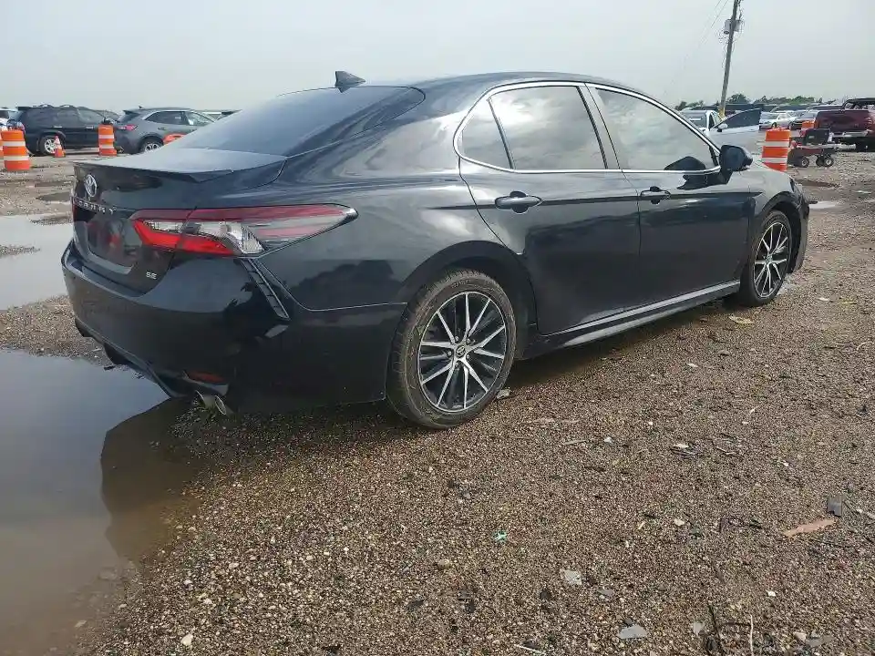 4T1G11AKXNU618651 2022 TOYOTA CAMRY-2