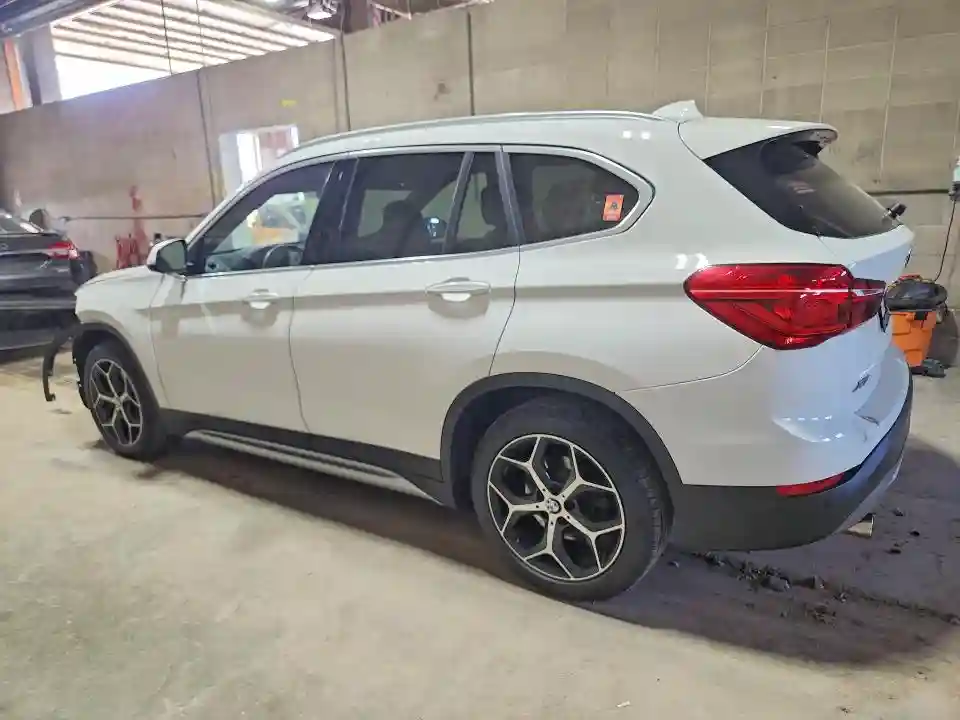 WBXHT3C59K5L36225 2019 BMW X1-1