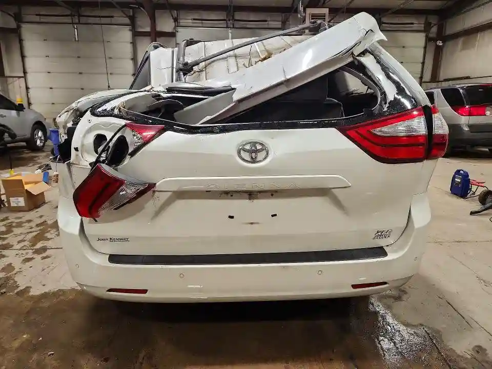 5TDDZ3DC1JS194968 2018 TOYOTA SIENNA-5