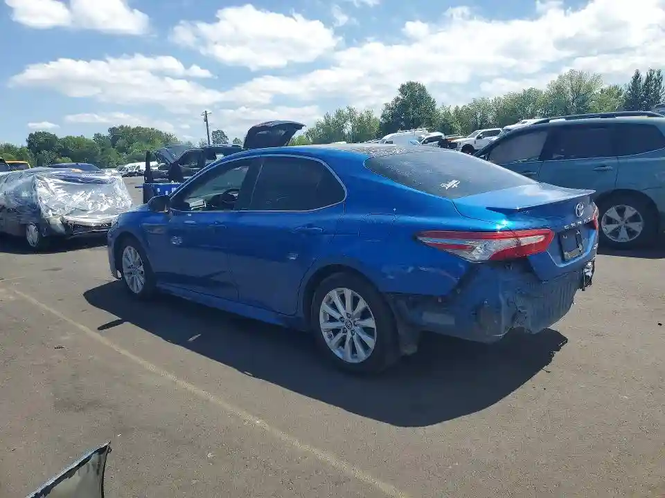 4T1B61HKXJU077743 2018 TOYOTA CAMRY-1
