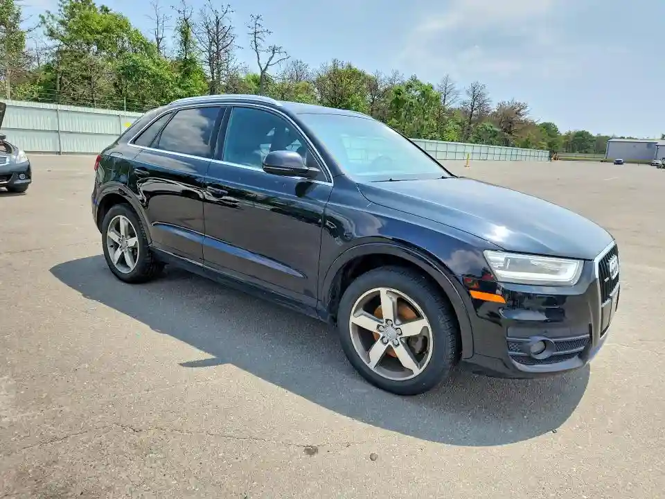 WA1GFCFS1FR013300 2015 AUDI Q3-3