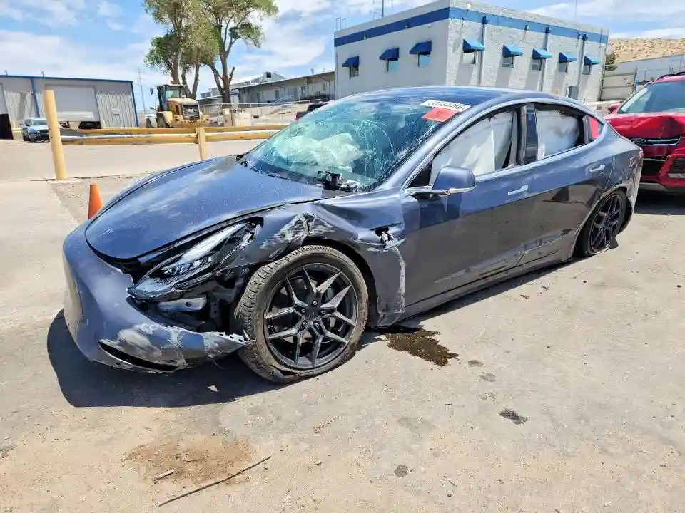 5YJ3E1EB2LF620238 2020 TESLA MODEL 3-0