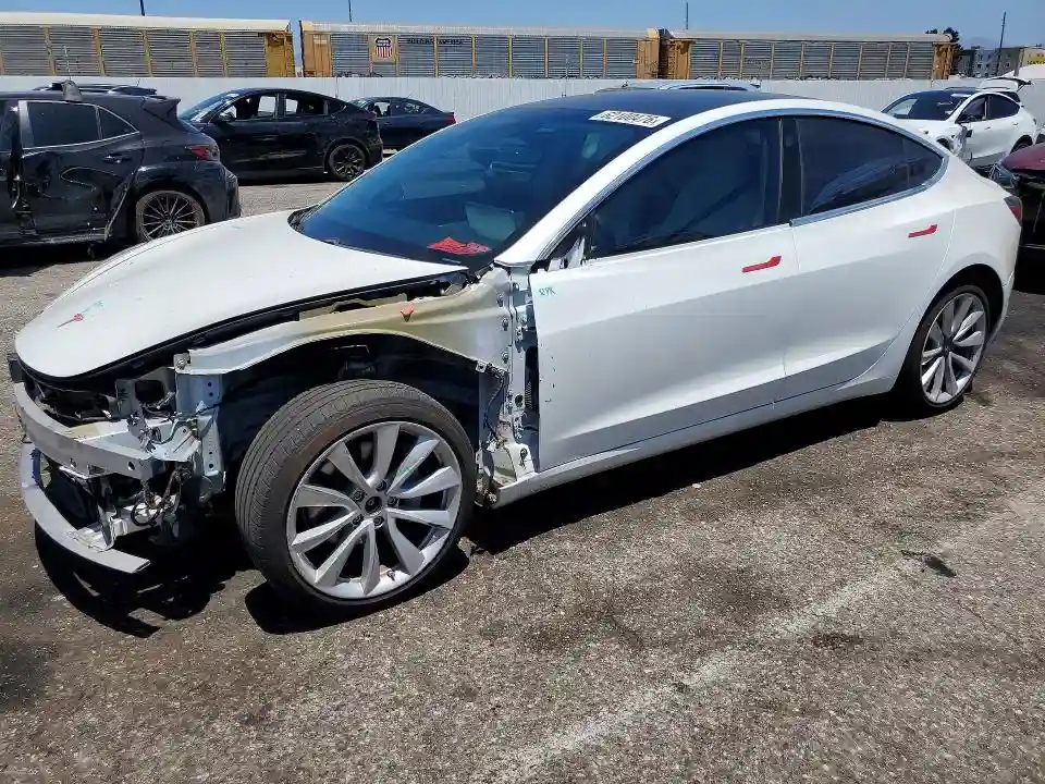 5YJ3E1EB0LF640519 2020 TESLA MODEL 3-0