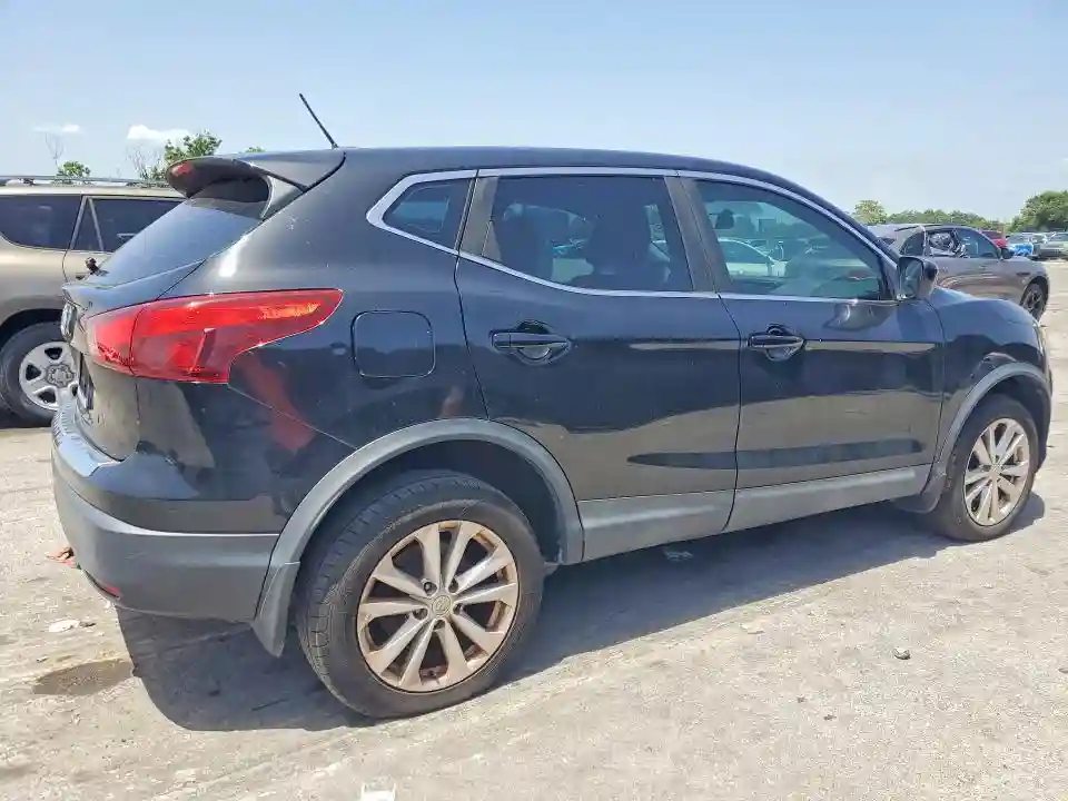 JN1BJ1CP7HW018575 2017 NISSAN ROGUE-2