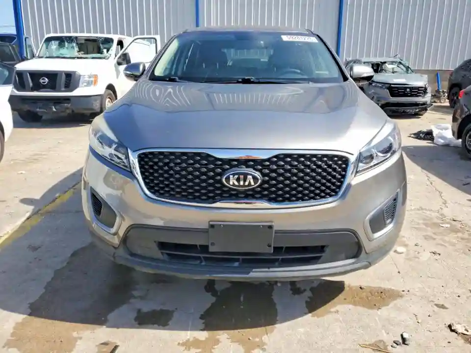 5XYPG4A33GG002758 2016 KIA SORENTO-4