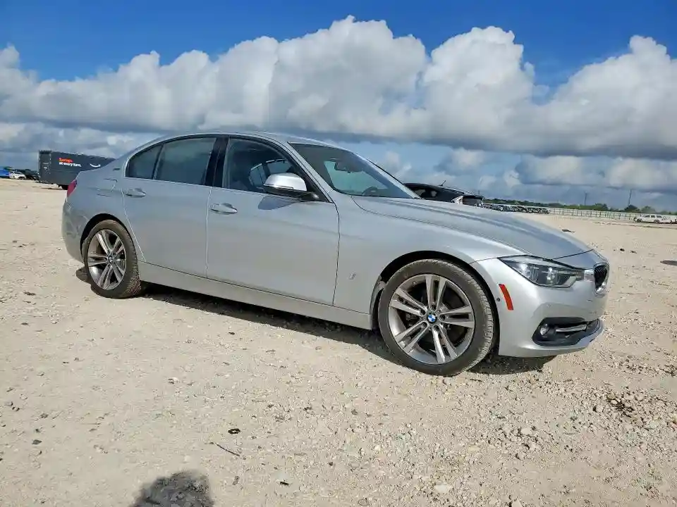 WBA8E1C3XHA158560 2017 BMW 3 SERIES-3
