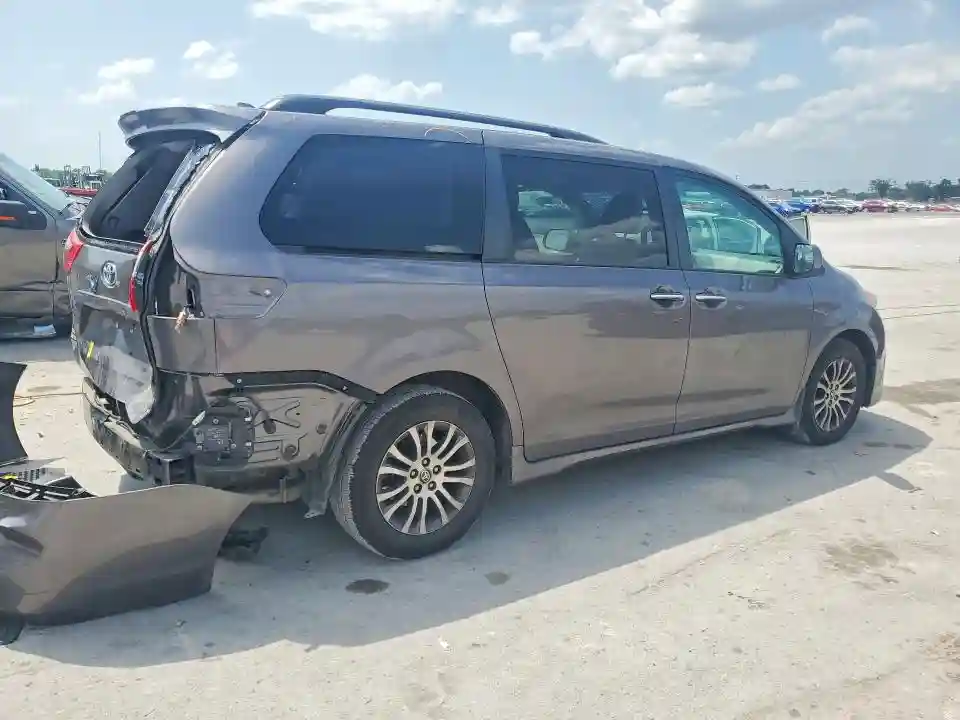 5TDYZ3DC8LS061208 2020 TOYOTA SIENNA-2