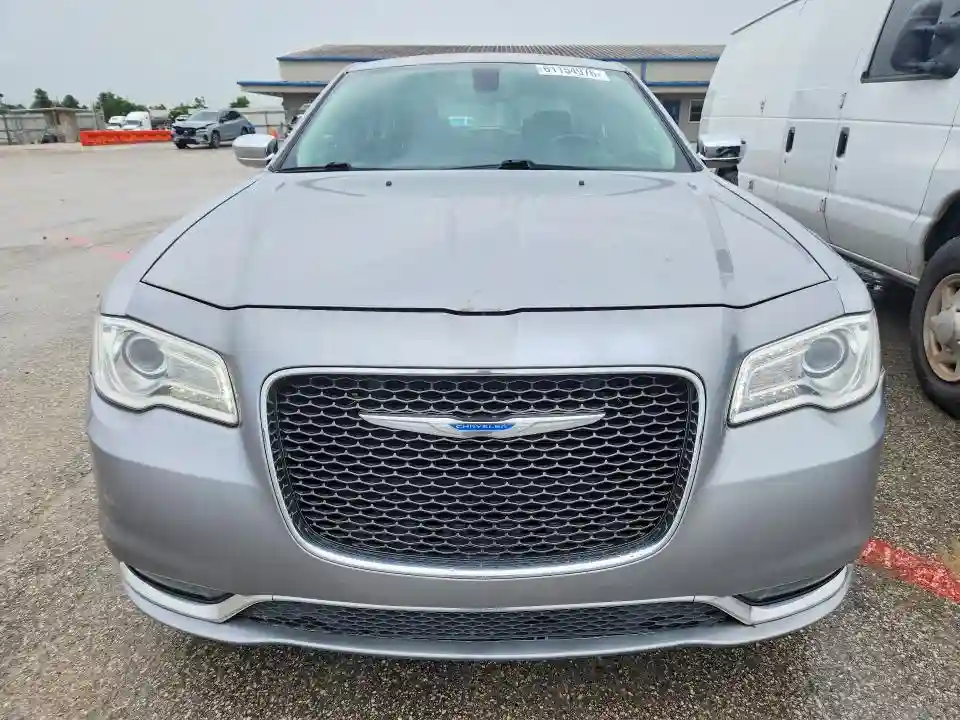2C3CCAEG7JH194155 2018 CHRYSLER 300-4