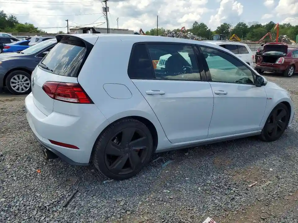 3VW6T7AUXLM010397 2020 VOLKSWAGEN GTI SE-2