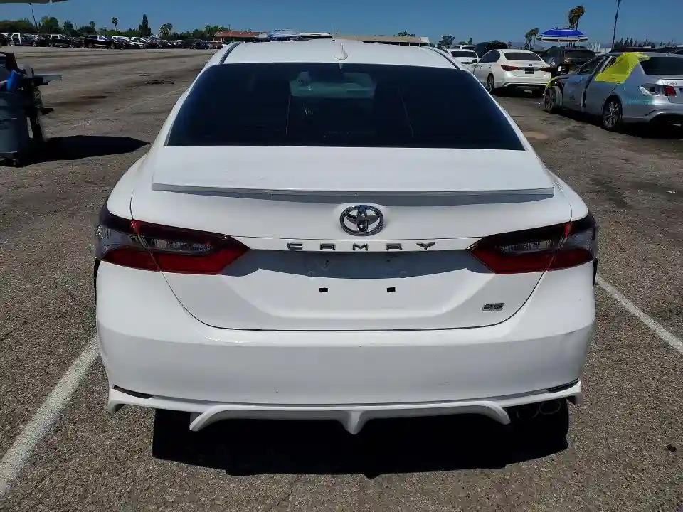 4T1G11AK2MU514685 2021 TOYOTA CAMRY-5
