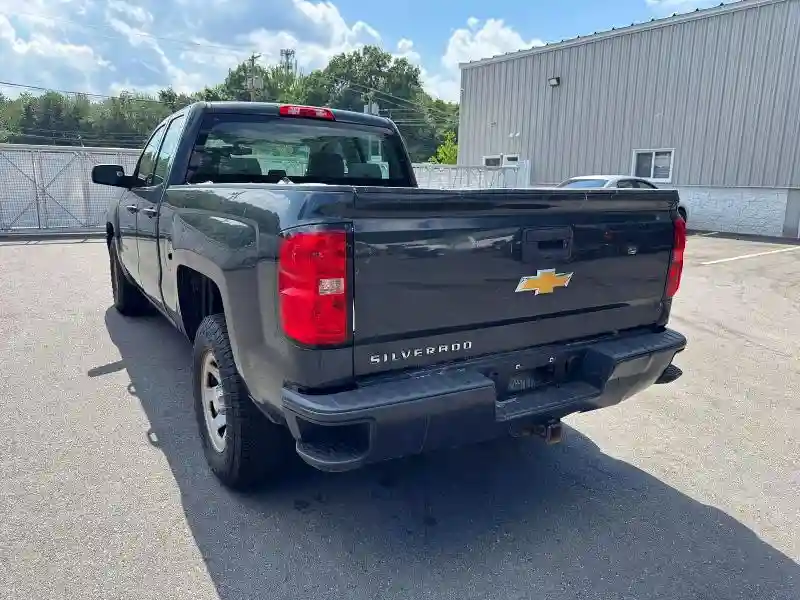 1GCRCNEH9JZ152690 2018 CHEVROLET SILVERADO-1