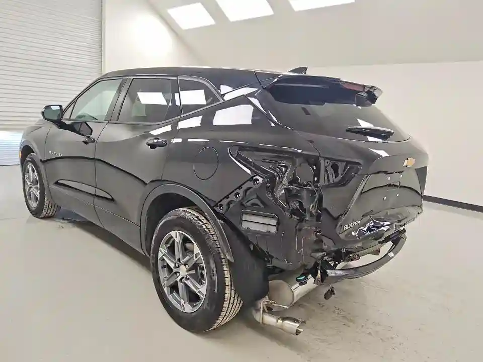 3GNKBCR45TS153813 2026 CHEVROLET BLAZER-1