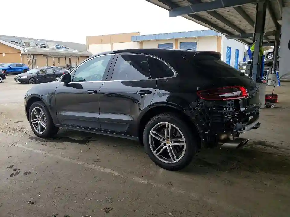 WP1AB2A53JLB31314 2018 PORSCHE MACAN-1