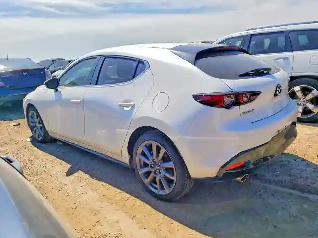 JM1BPAKL5M1400458 2021 MAZDA 3-1