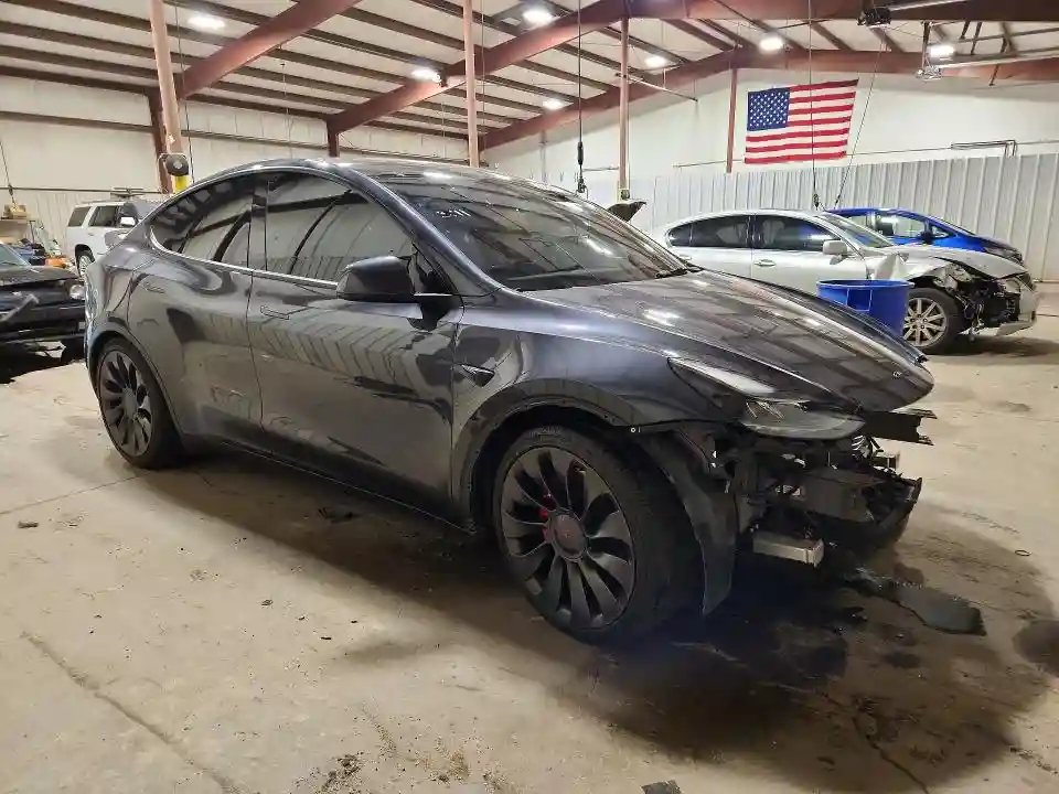 7SAYGDEF2RA326237 2024 TESLA MODEL Y-3