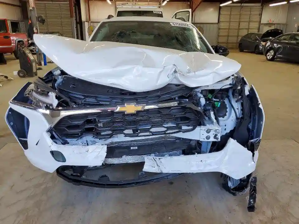 KL77LHEP1TC086798 2026 CHEVROLET TRAX-4